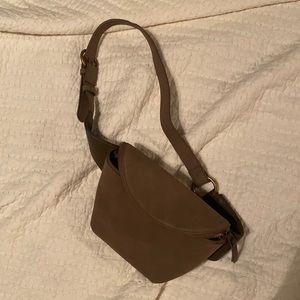 Universal Thred Belt Bag